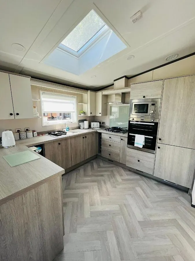 Laburnum Lodge With Hot Tub York 0*,  United Kingdom