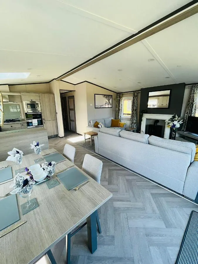 Holiday home Laburnum Lodge With Hot Tub York