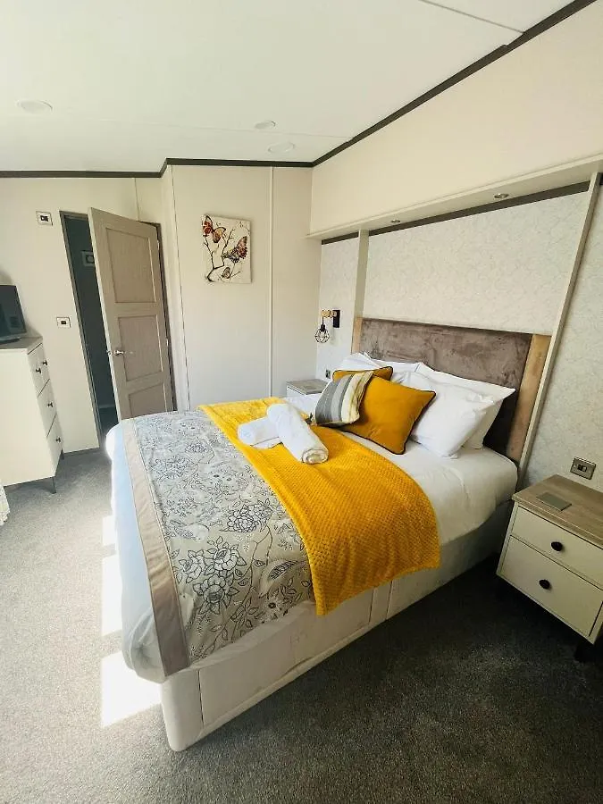 Holiday home Laburnum Lodge With Hot Tub York