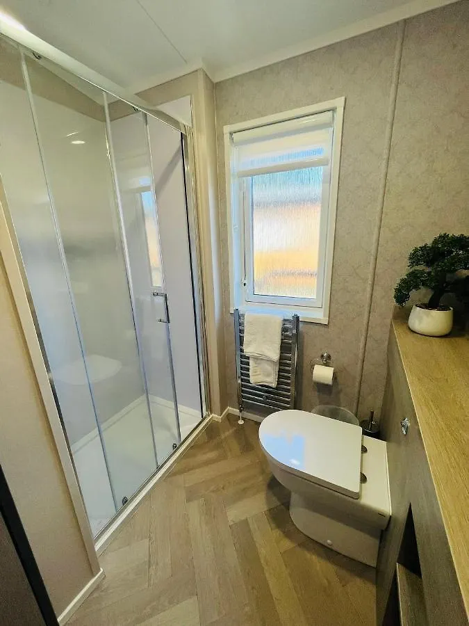 Laburnum Lodge With Hot Tub York United Kingdom